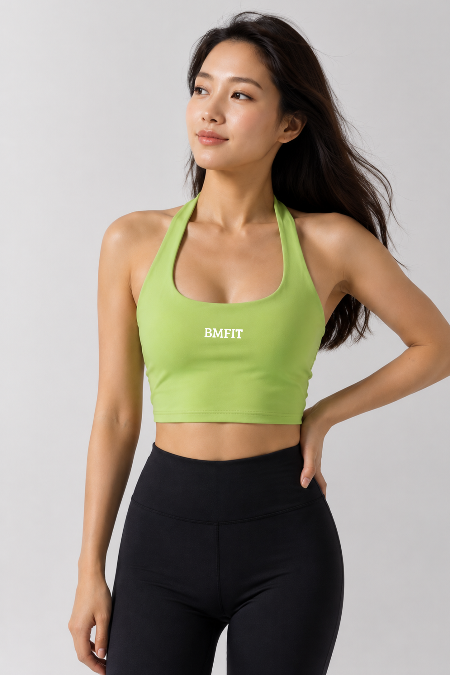 BMFIT オープンバック クロップドトップ